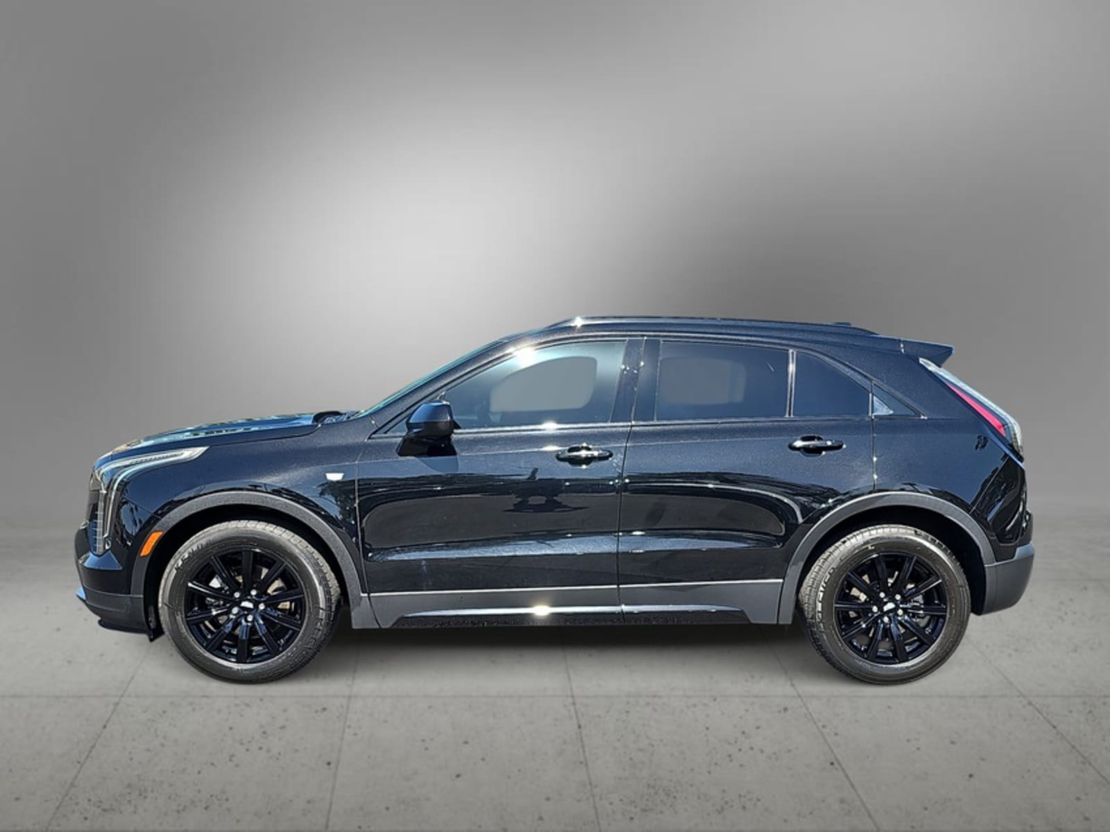 Thumbnail: 2019 Cadillac XT4 - 6