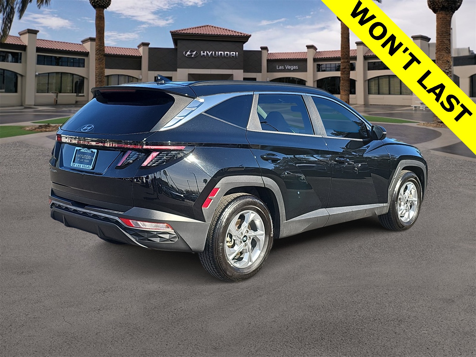 Thumbnail: 2022 Hyundai Tucson - 8