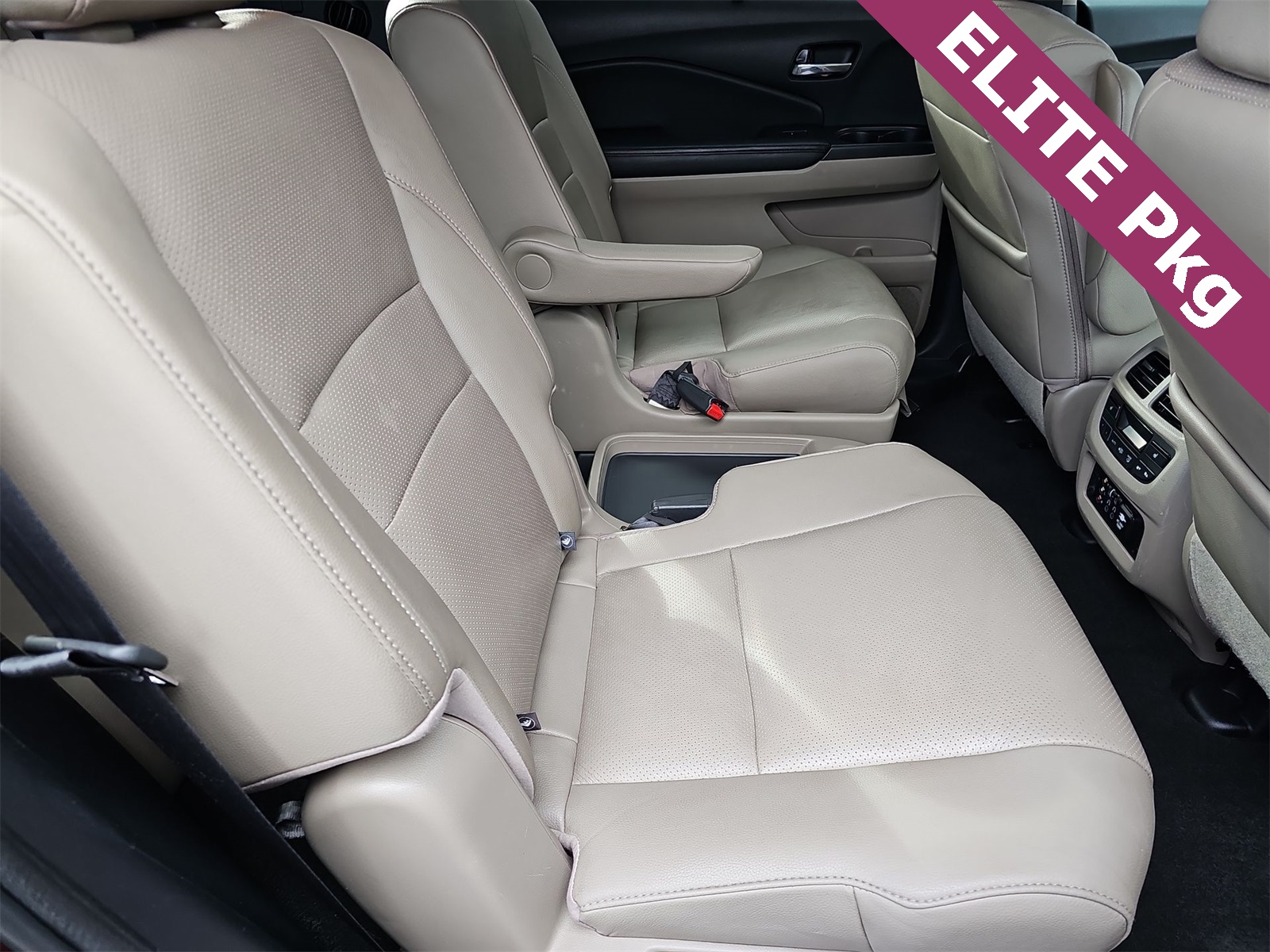 Thumbnail: 2016 Honda Pilot - 17