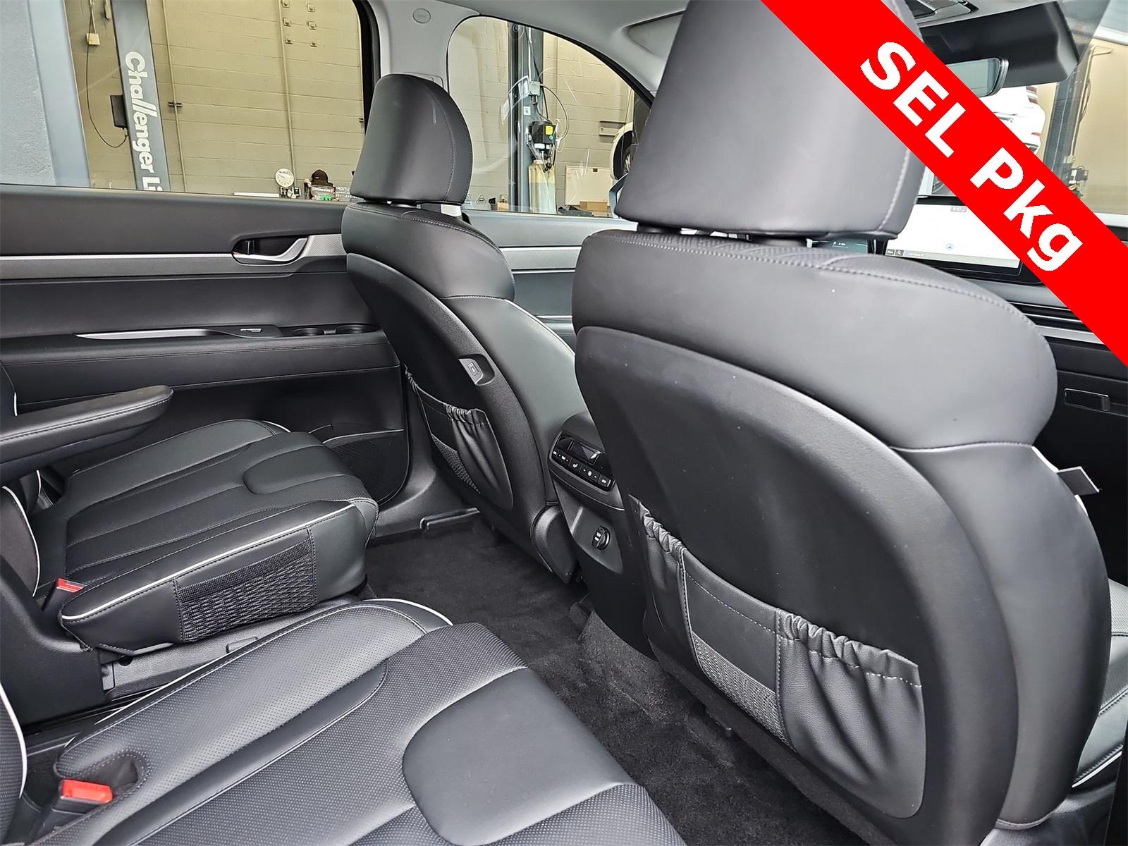 Thumbnail: 2024 Hyundai Palisade - 16