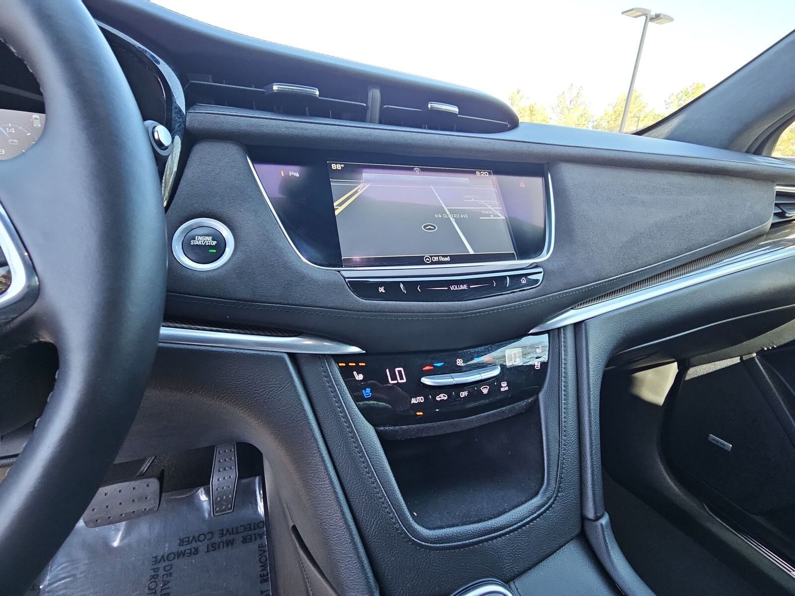 Thumbnail: 2017 Cadillac XT5 - 21