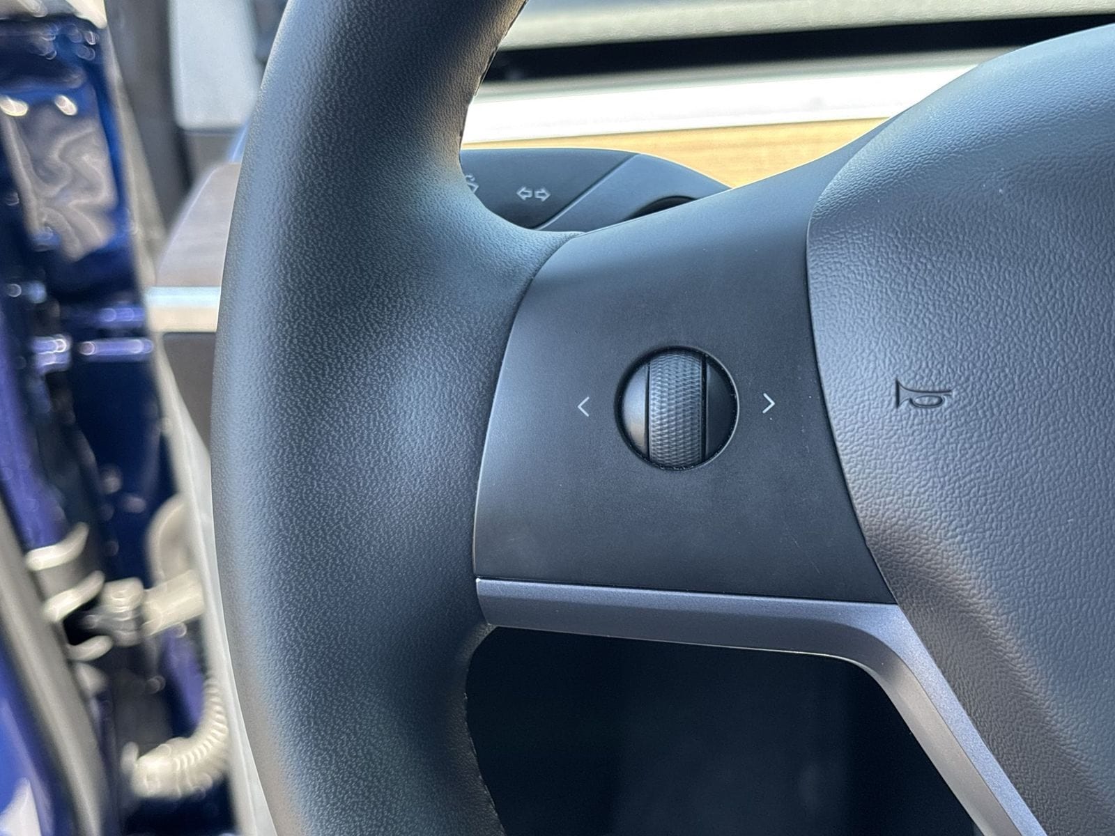 Thumbnail: 2020 Tesla Model 3 - 28