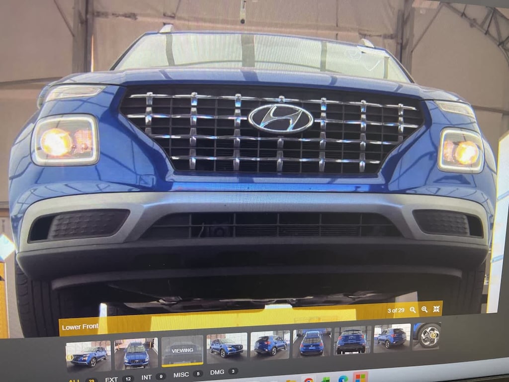 Used 2024 Hyundai Venue SEL SUV