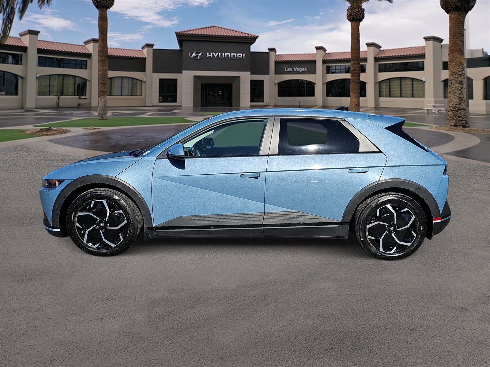 Thumbnail: 2022 Hyundai Ioniq 5 - 5