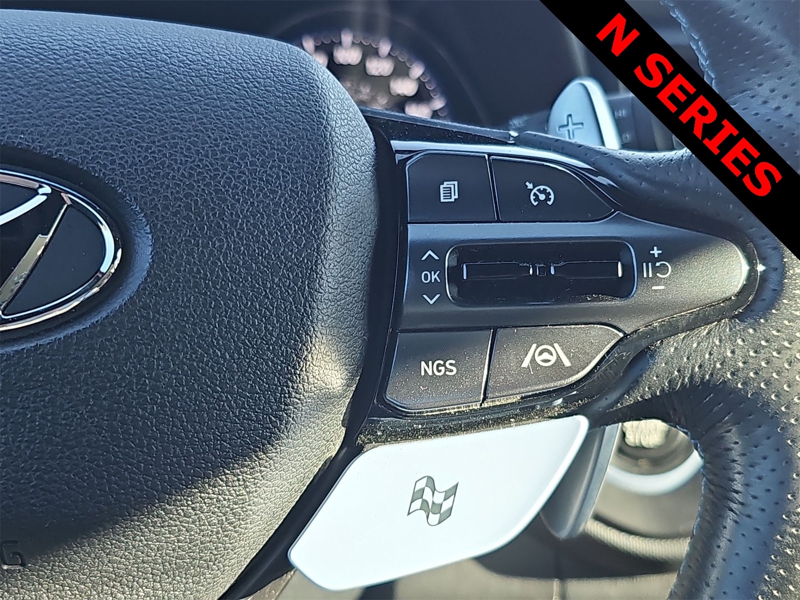 Thumbnail: 2022 Hyundai Veloster - 26