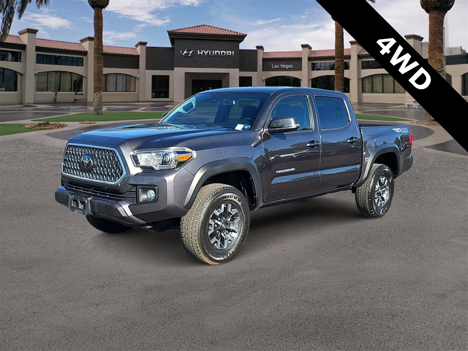 Thumbnail: 2018 Toyota Tacoma - 4