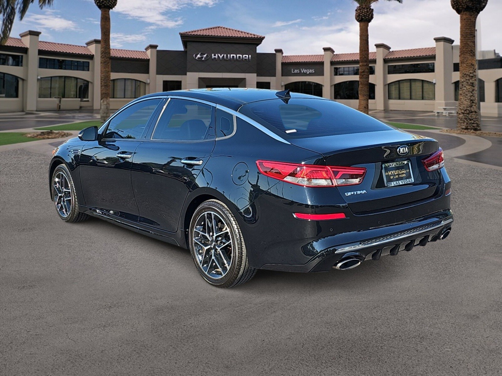 Thumbnail: 2020 Kia Optima - 7