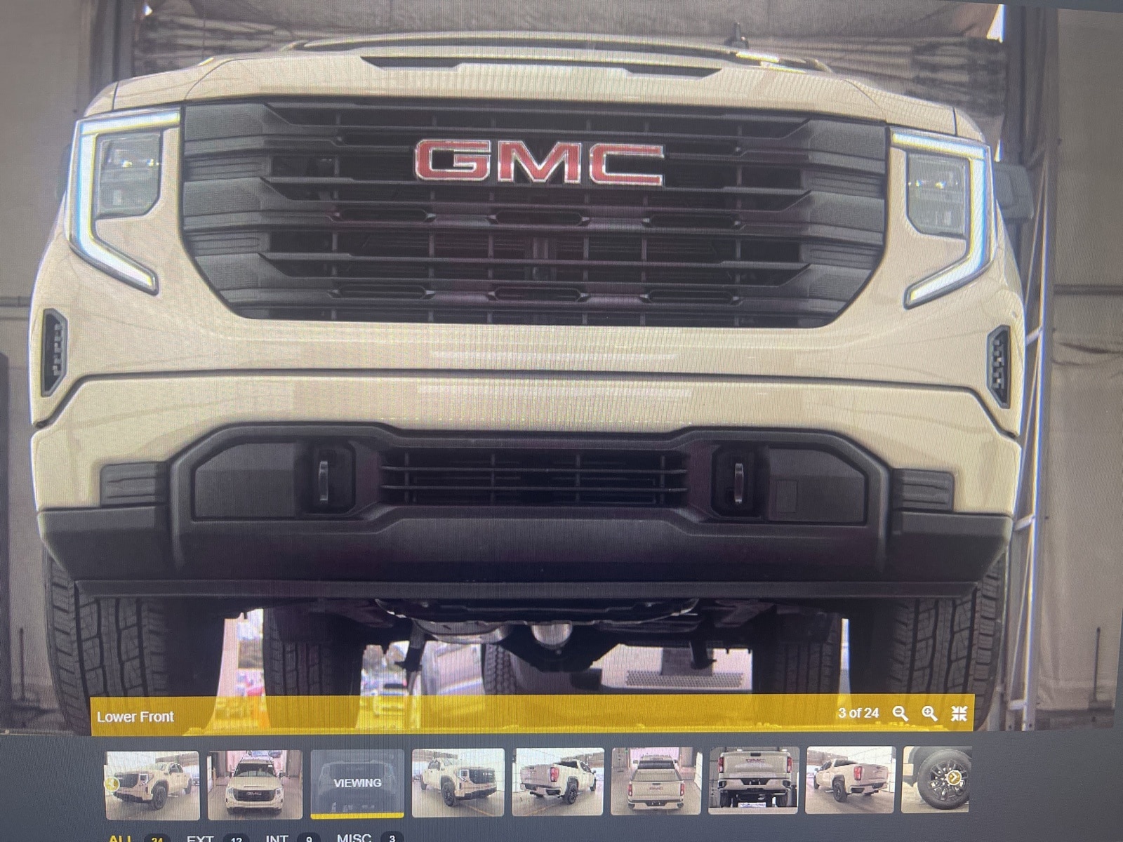 Thumbnail: 2026 GMC Sierra 1500 - 2