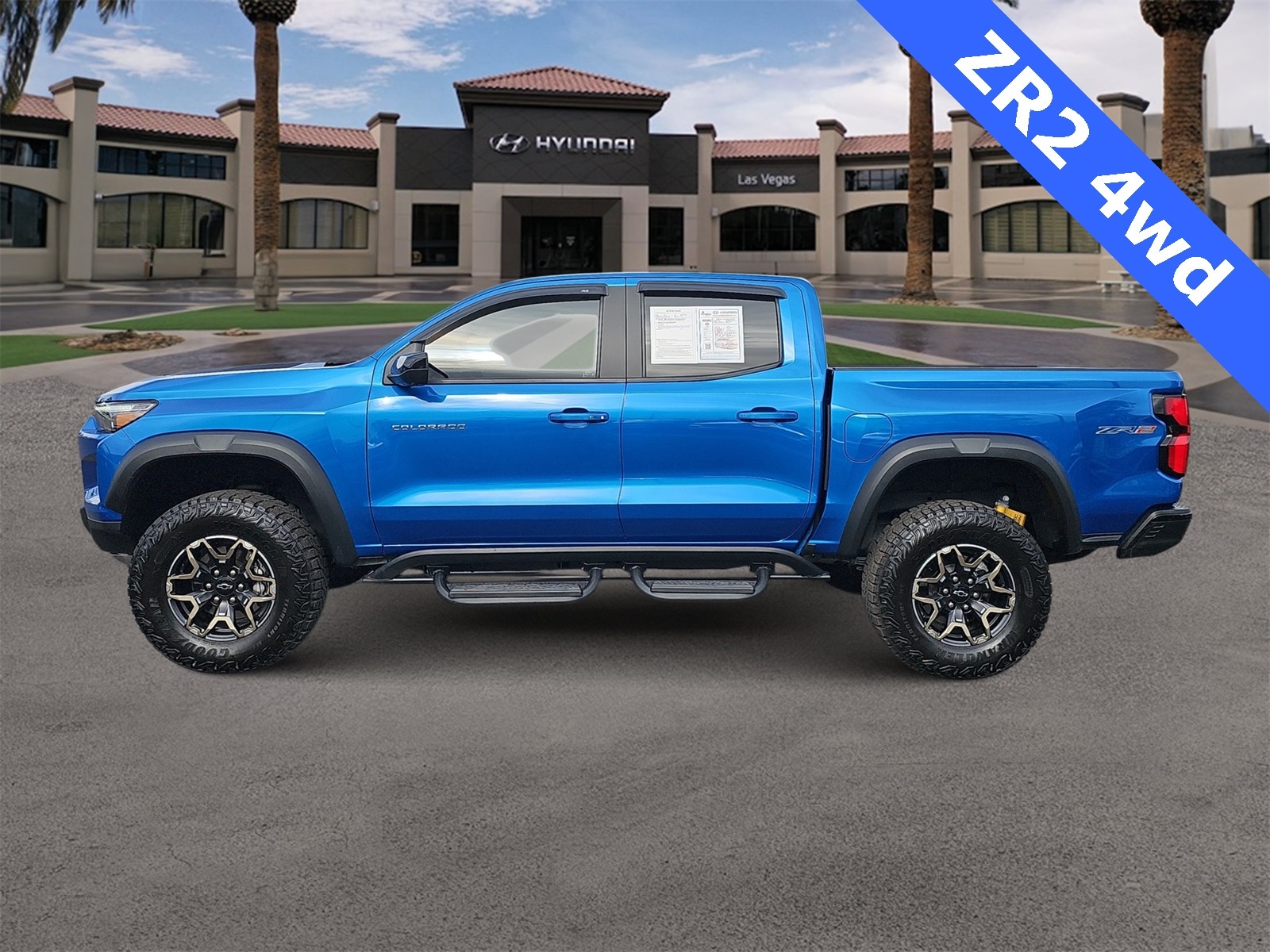 Thumbnail: 2023 Chevrolet Colorado - 5