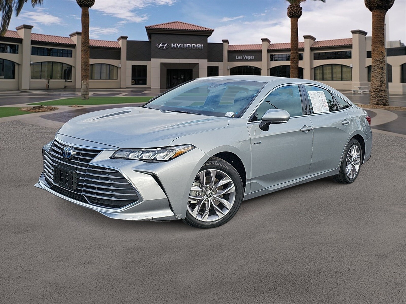 2021 Toyota Avalon XLE's photo