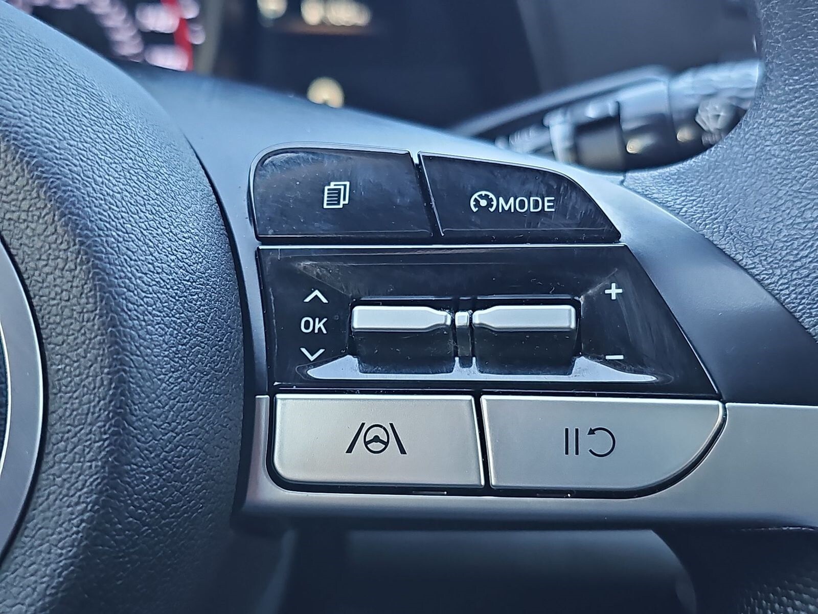 2022 Hyundai Elantra SEL 27