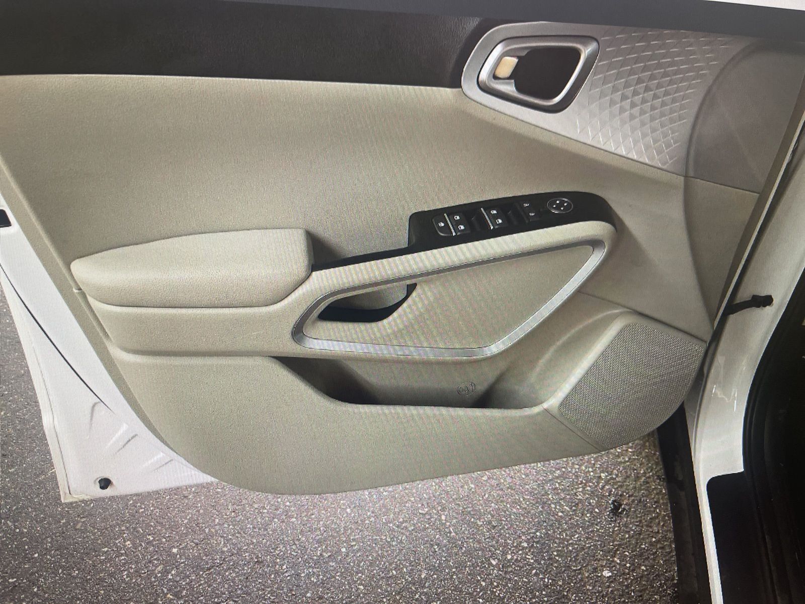 Thumbnail: 2025 Kia Soul - 8