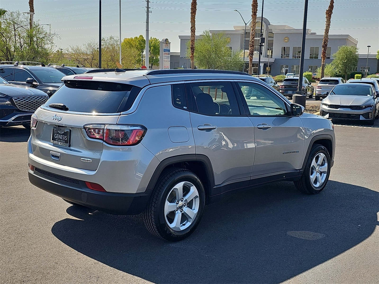 Thumbnail: 2020 Jeep Compass - 8