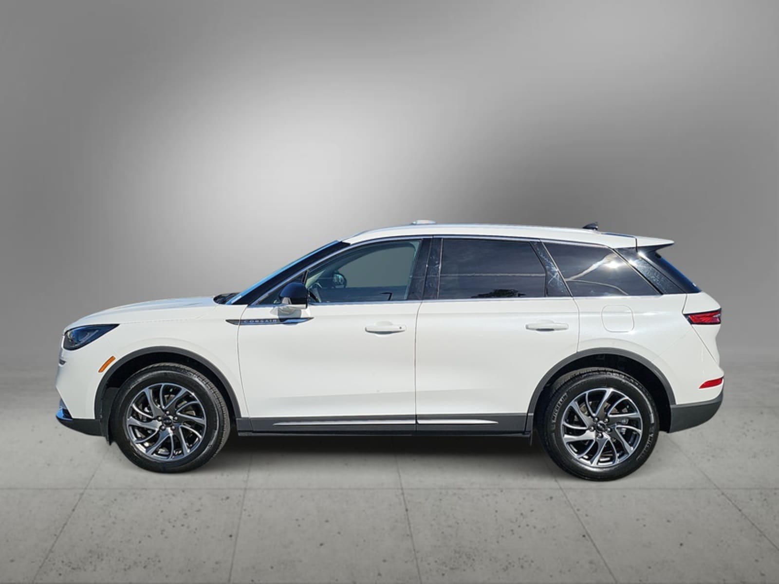 Thumbnail: 2020 Lincoln Corsair - 6