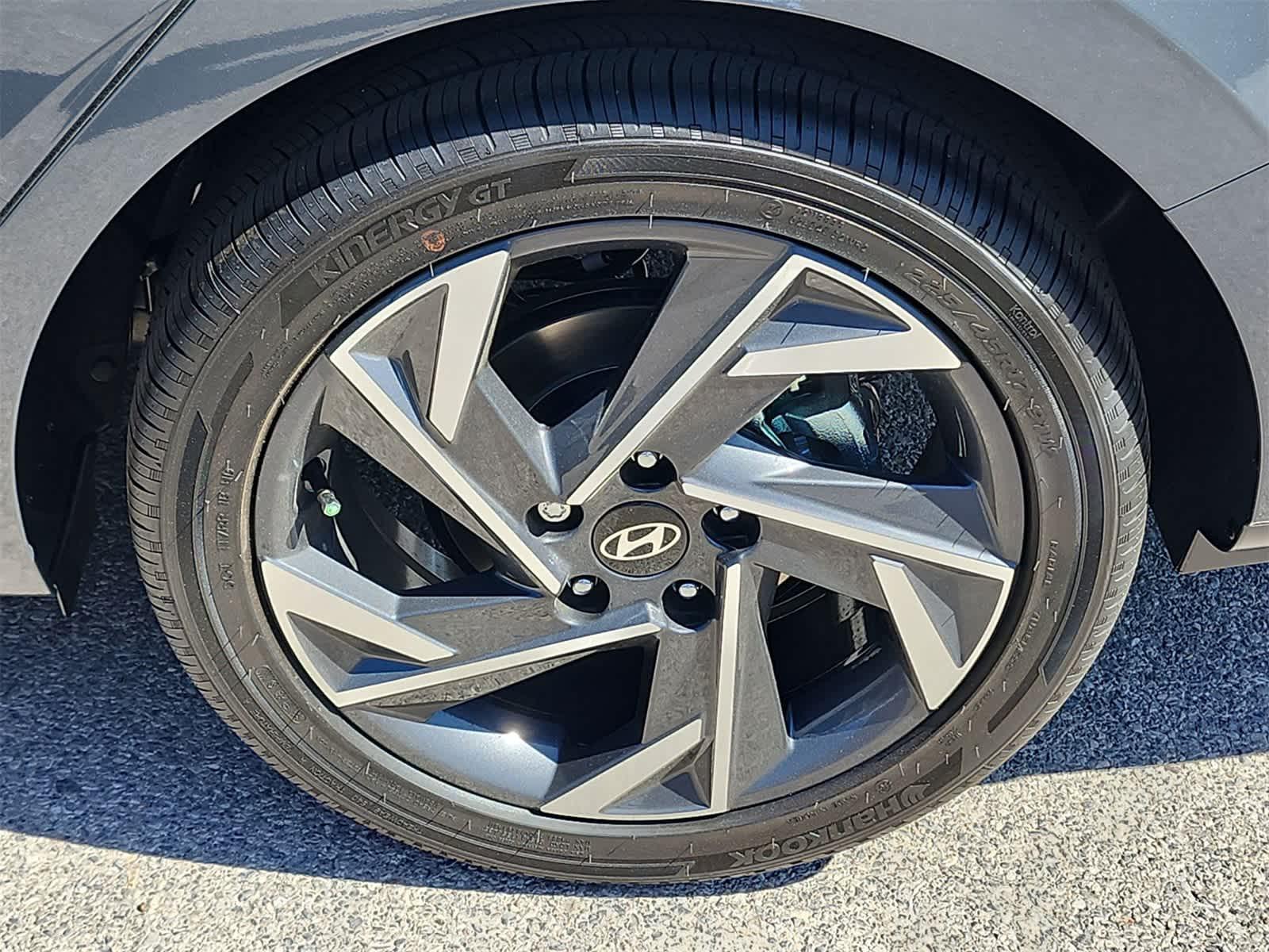 Thumbnail: 2025 Hyundai Elantra - 12