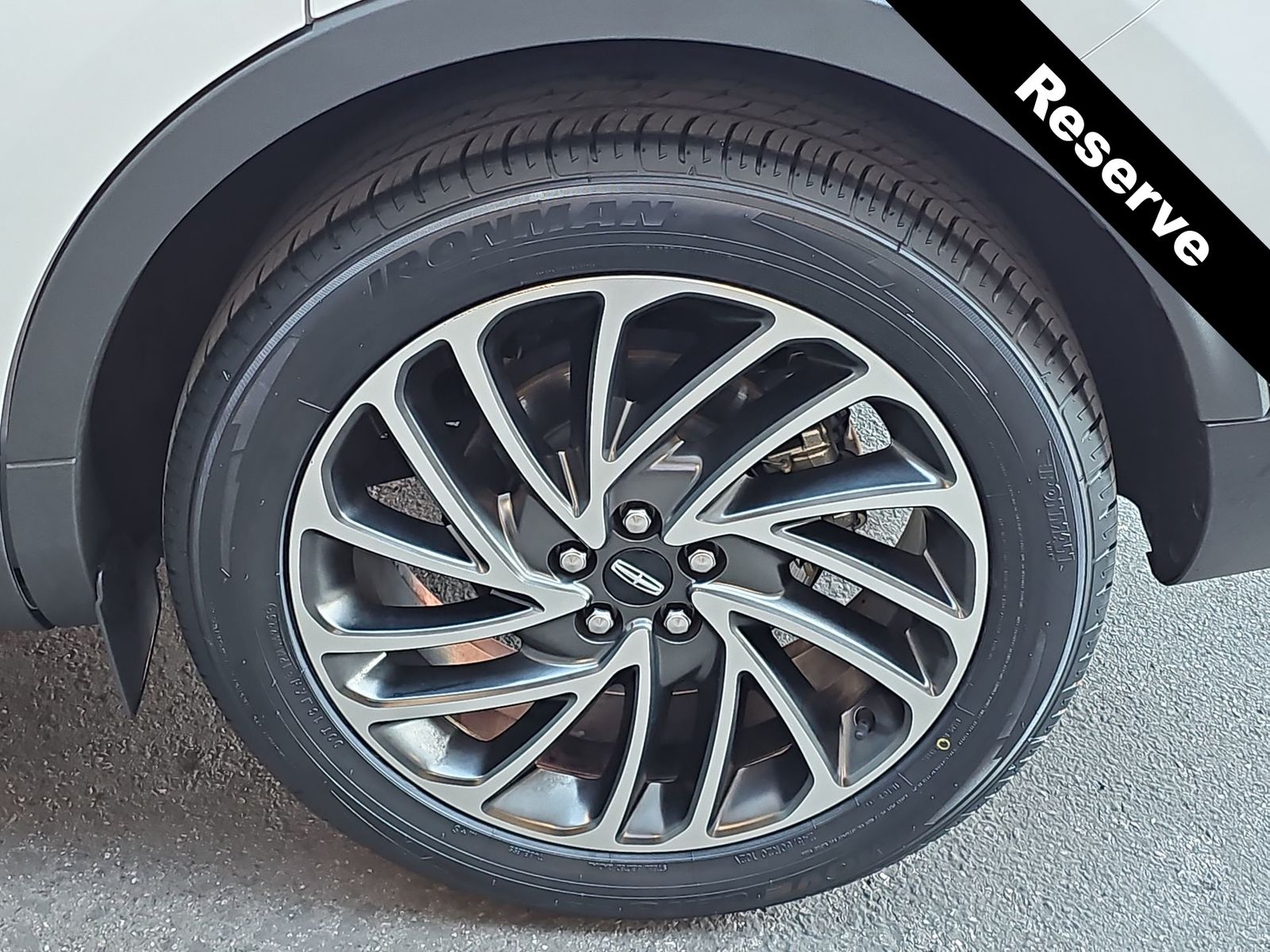 Thumbnail: 2020 Lincoln Nautilus - 12