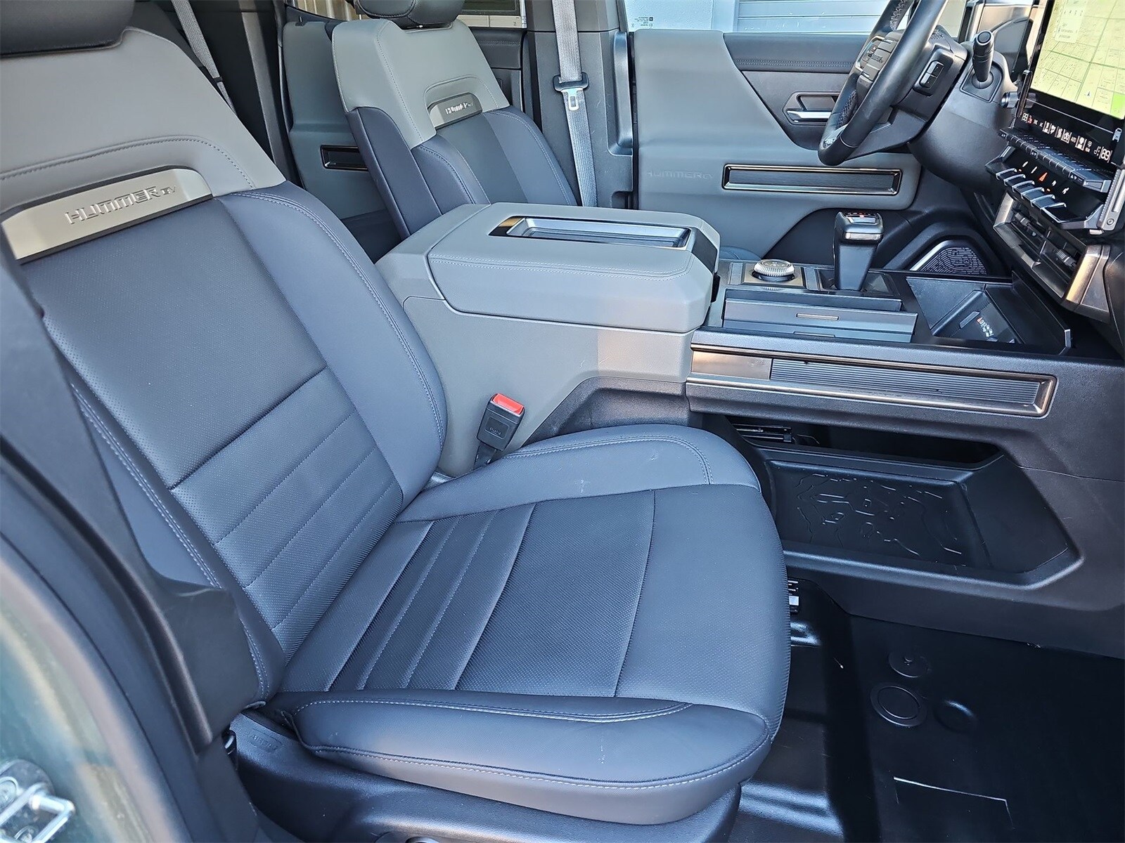 Thumbnail: 2024 GMC Hummer EV - 18