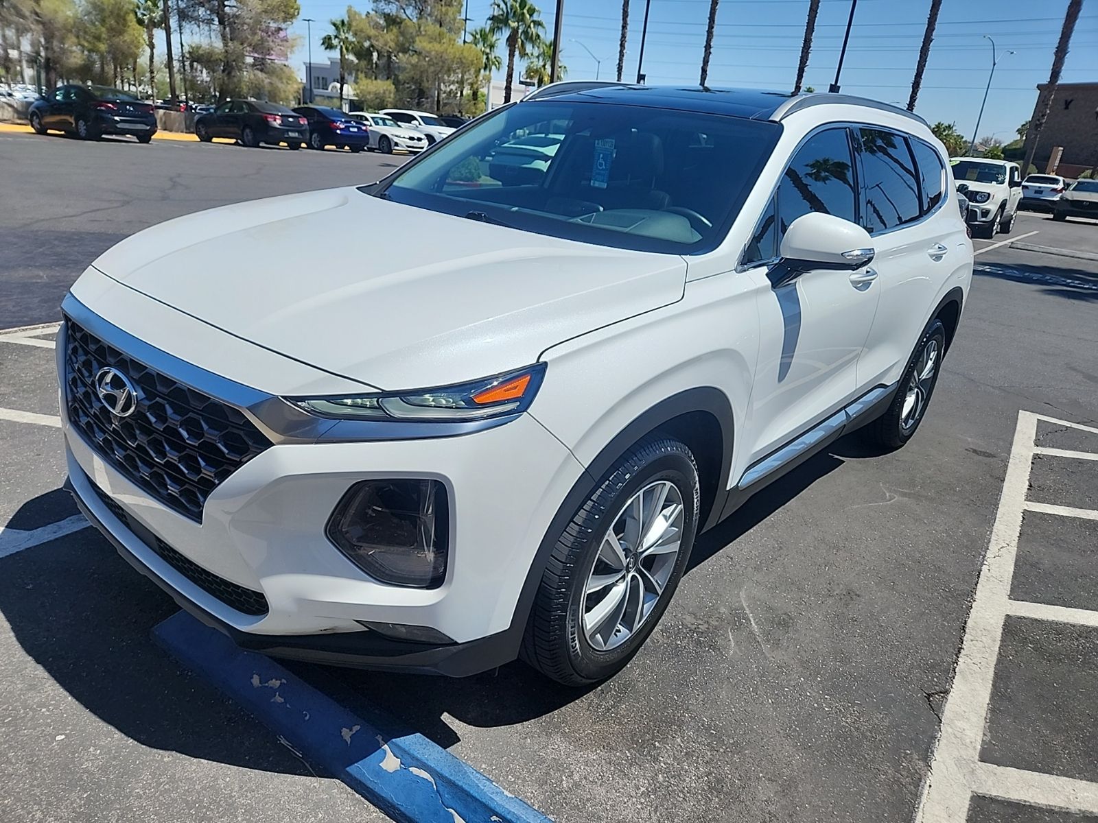2019 Hyundai Santa Fe Ultimate 2.4's photo
