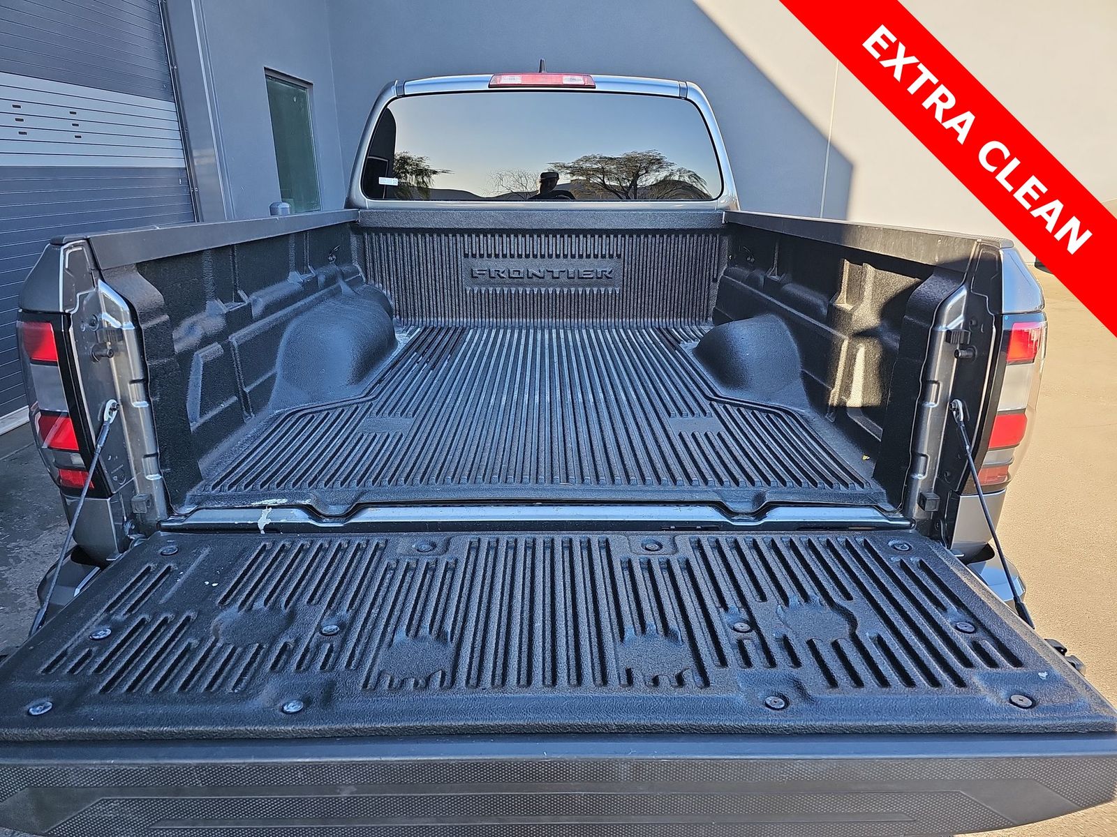 Thumbnail: 2025 Nissan Frontier - 23