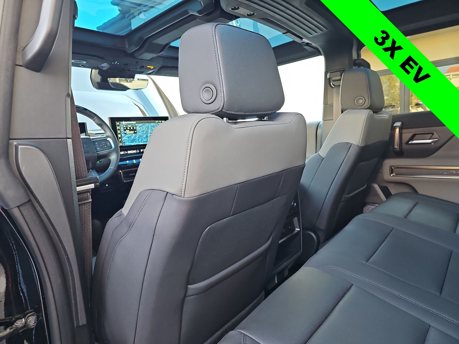 Thumbnail: 2024 GMC Hummer EV - 16