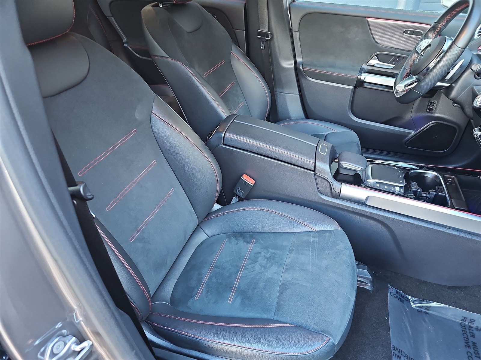 Thumbnail: 2022 Mercedes-Benz EQB - 18