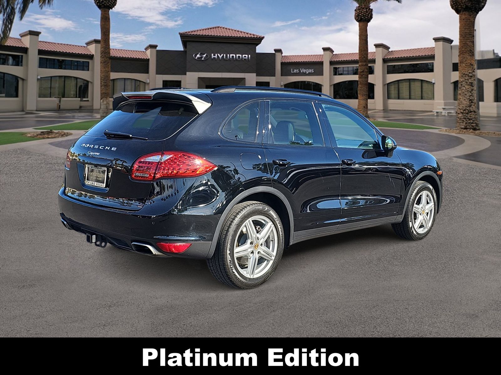 Thumbnail: 2014 Porsche Cayenne - 8