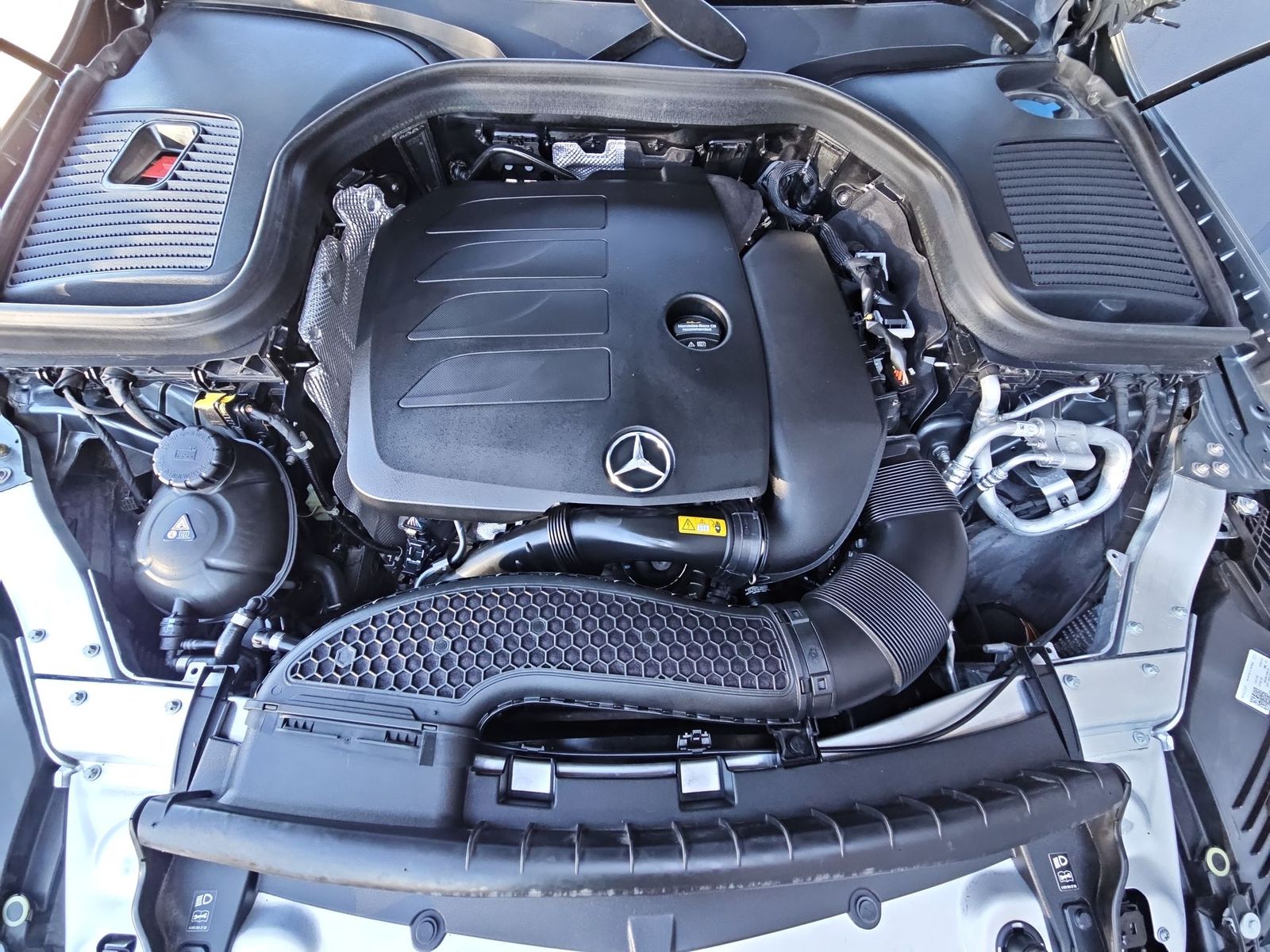 Thumbnail: 2022 Mercedes-Benz GLC - 13