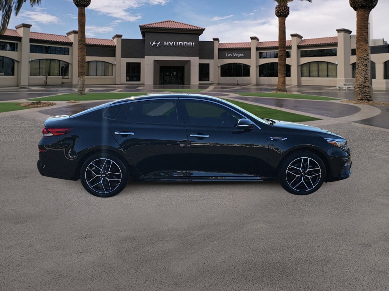 Thumbnail: 2020 Kia Optima - 10