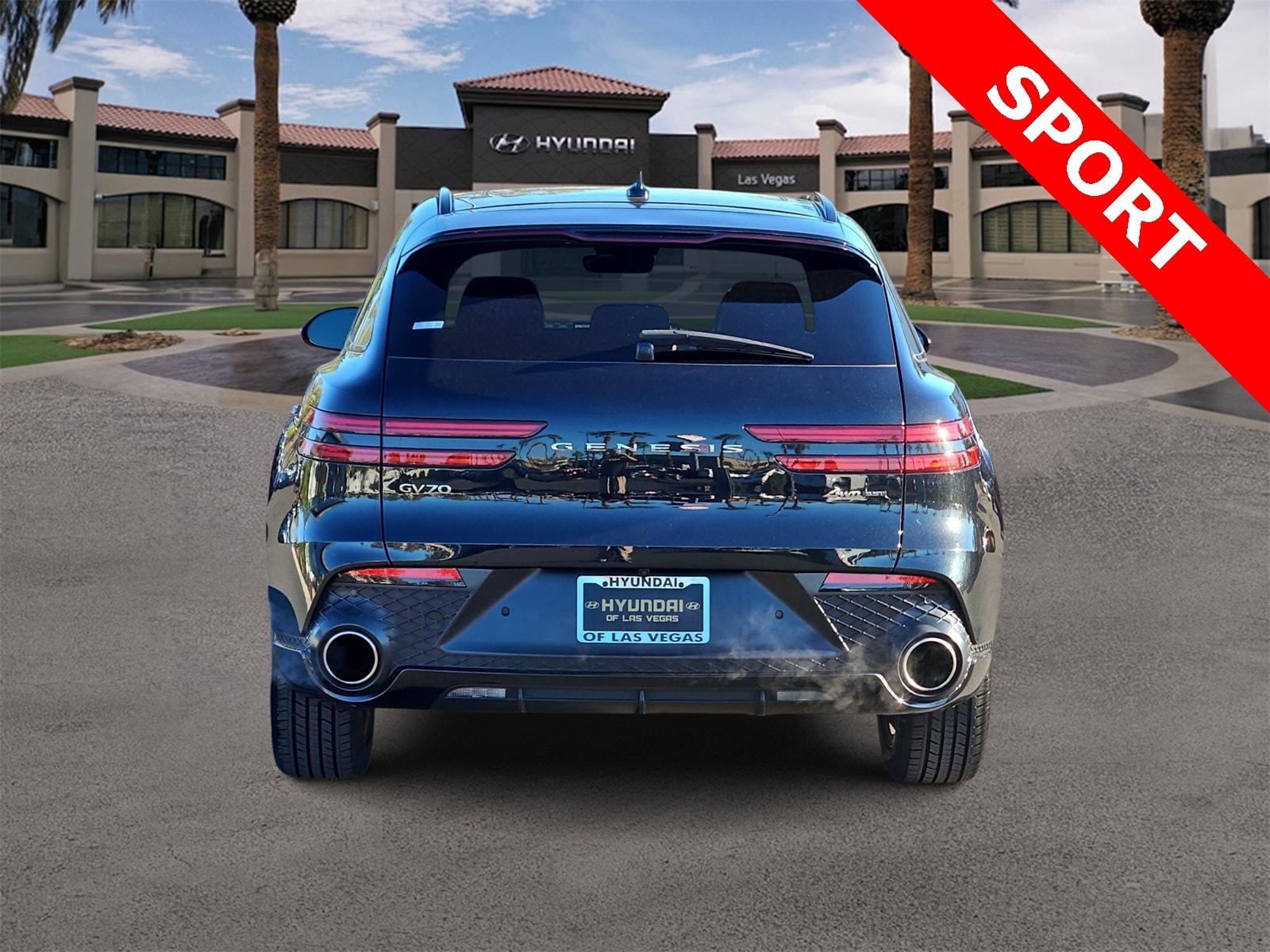 Thumbnail: 2022 Genesis GV70 - 7