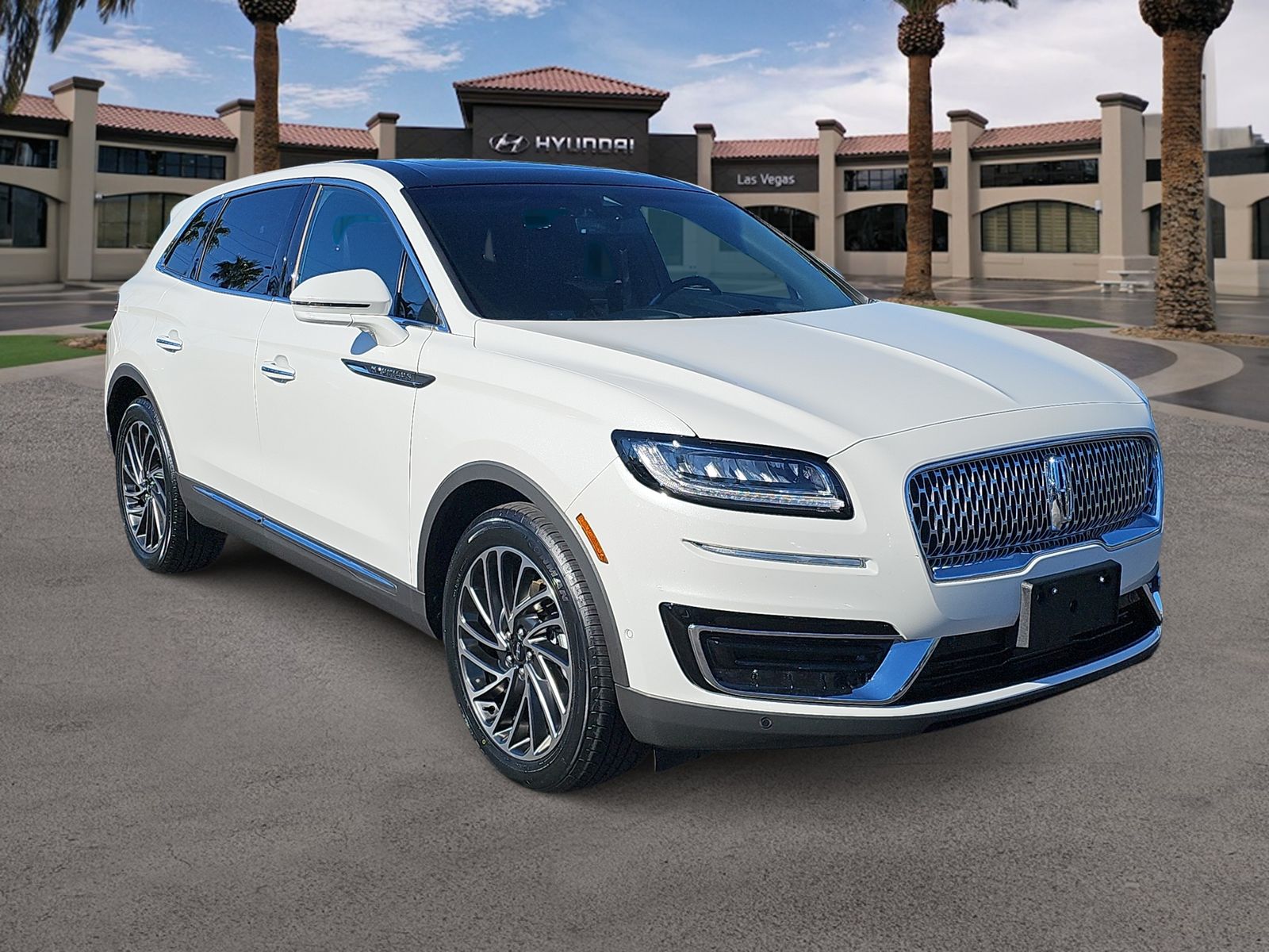 Thumbnail: 2020 Lincoln Nautilus - 2