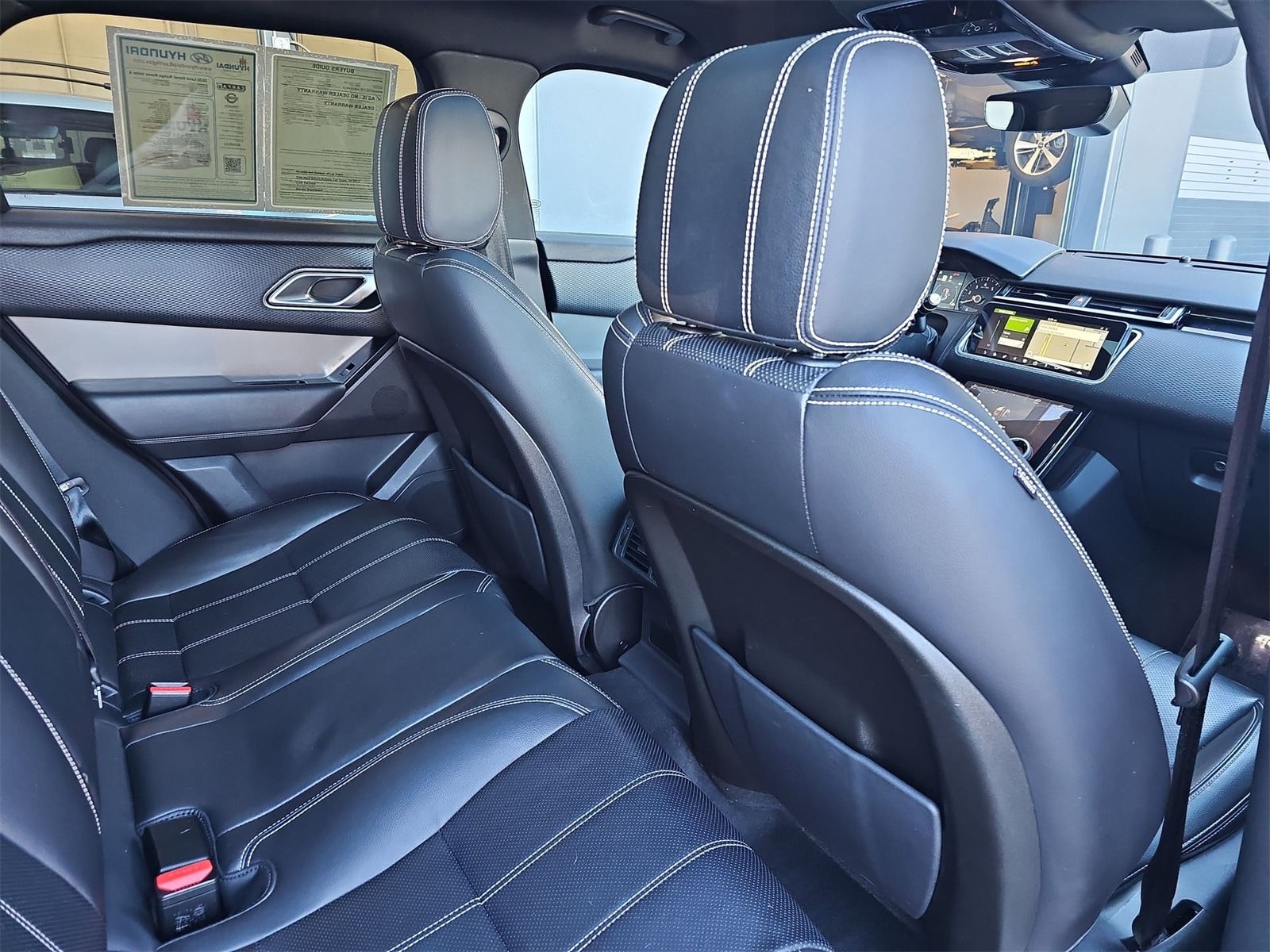 Thumbnail: 2020 Land Rover Range Rover Velar - 16