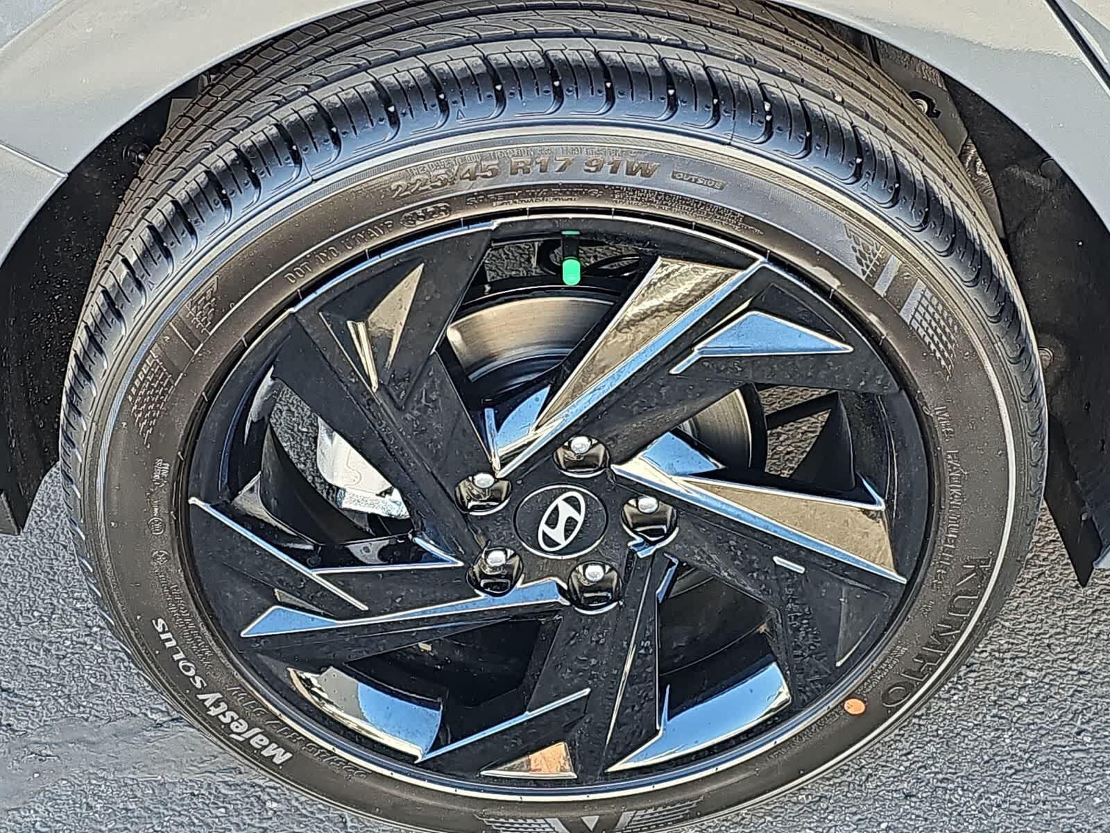 Thumbnail: 2026 Hyundai Elantra - 12