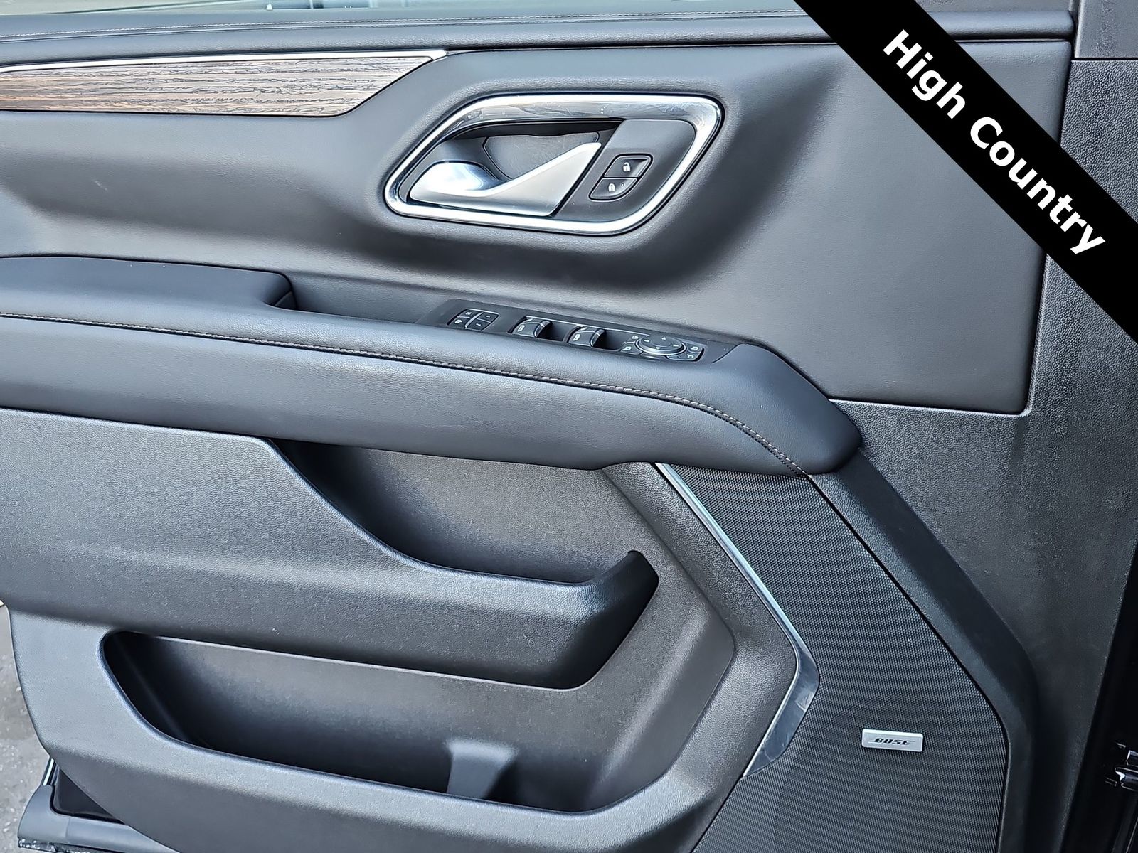 Thumbnail: 2022 Chevrolet Suburban - 27