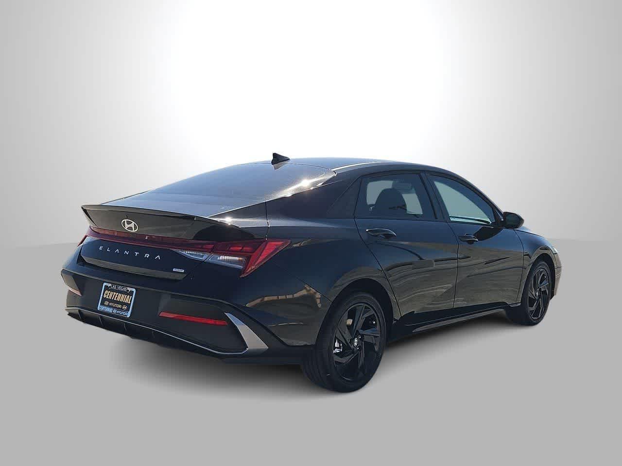 2026 Hyundai Elantra Blue - Photo 8