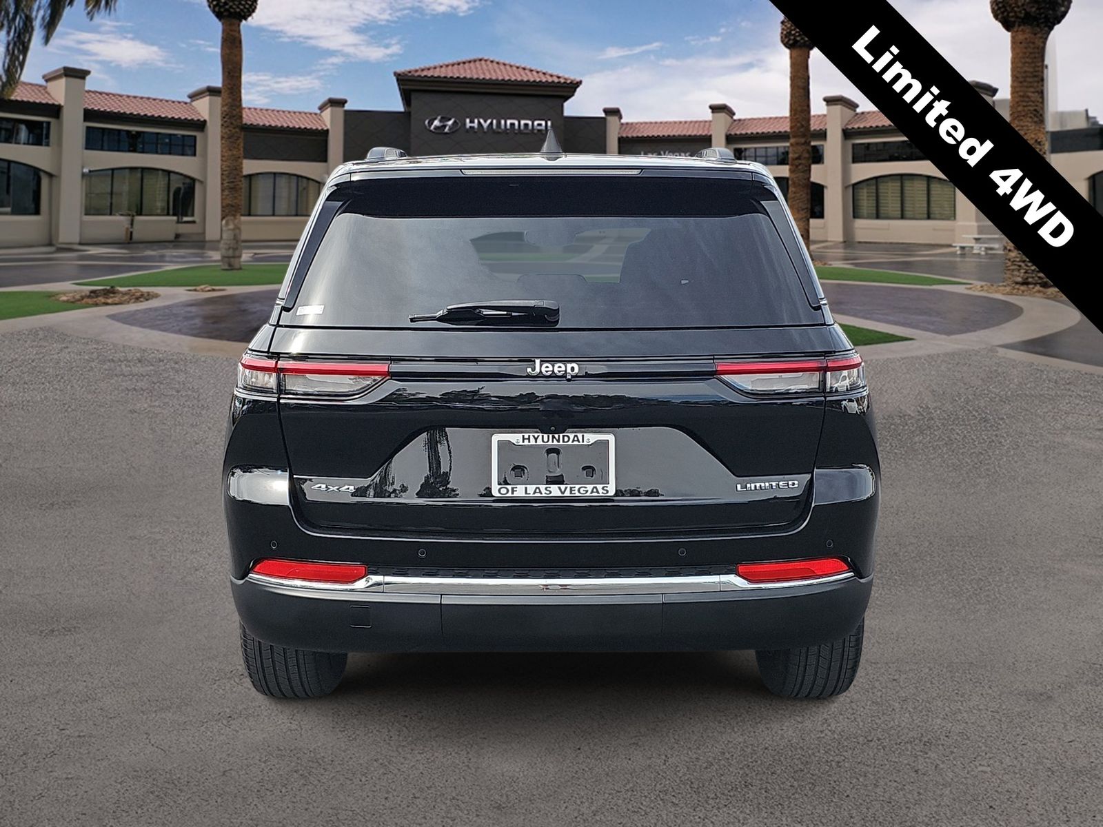 Thumbnail: 2022 Jeep Grand Cherokee - 7