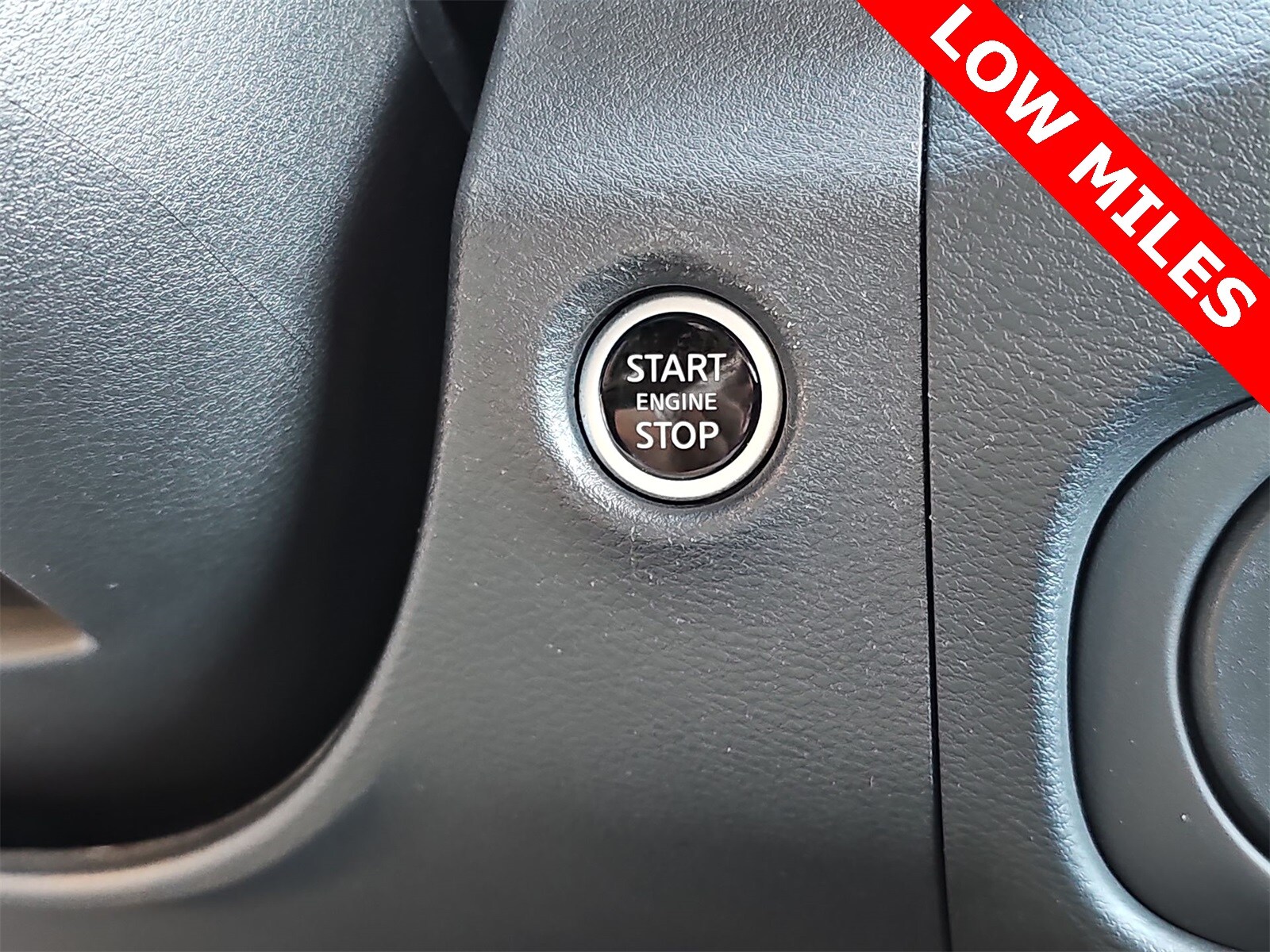 Thumbnail: 2023 Nissan Frontier - 24