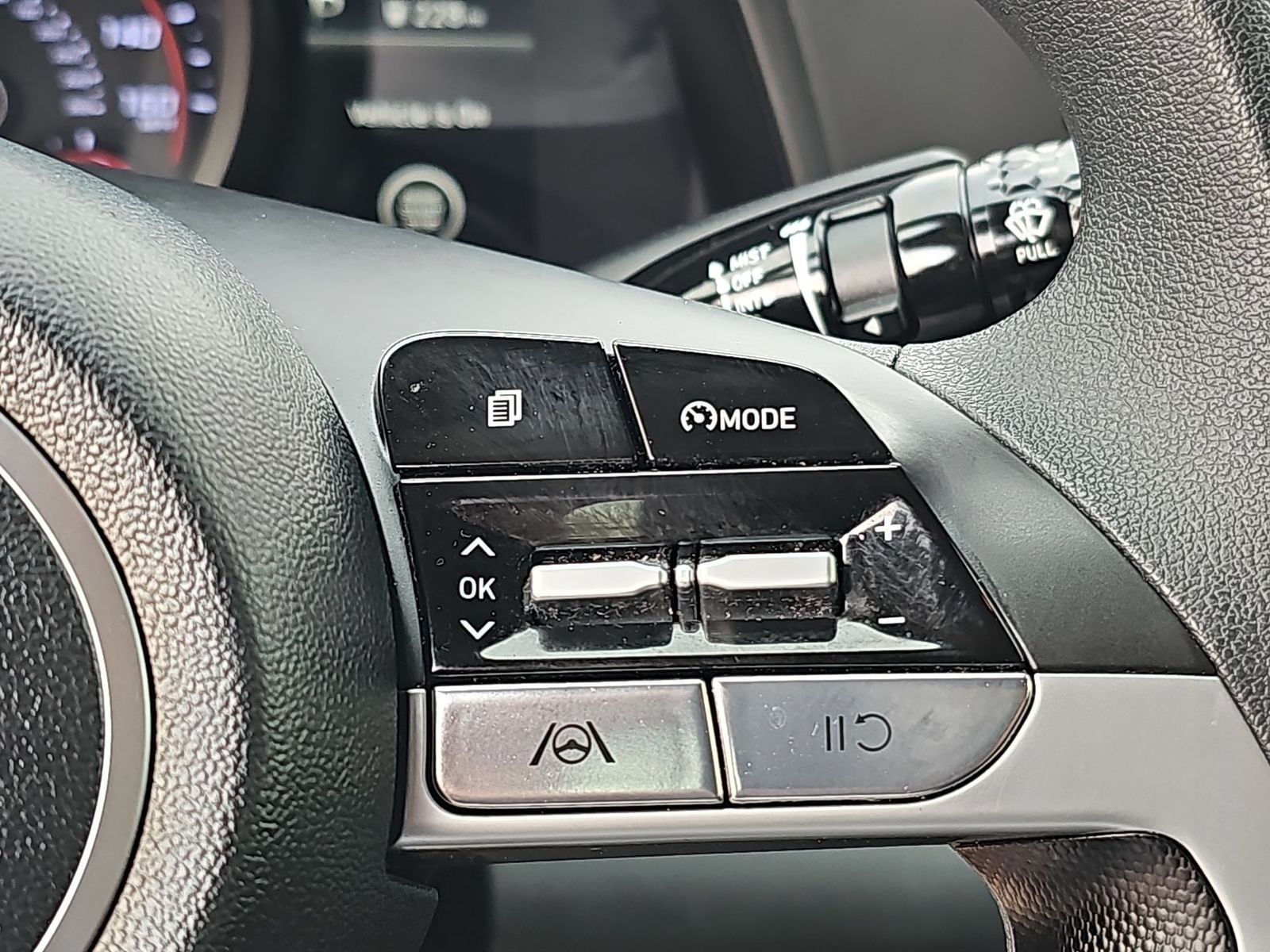 Thumbnail: 2023 Hyundai Elantra - 27