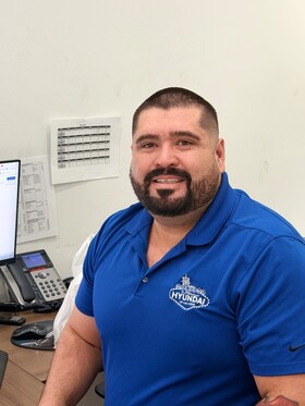 Staff member Cesar Robles-Gastelum from ID_b977e8