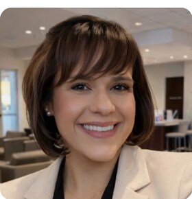 Staff member Brenda Ayala from ID_97d783
