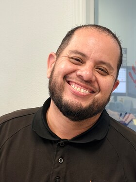 Staff member Abram Pina from ID_a4ec4c