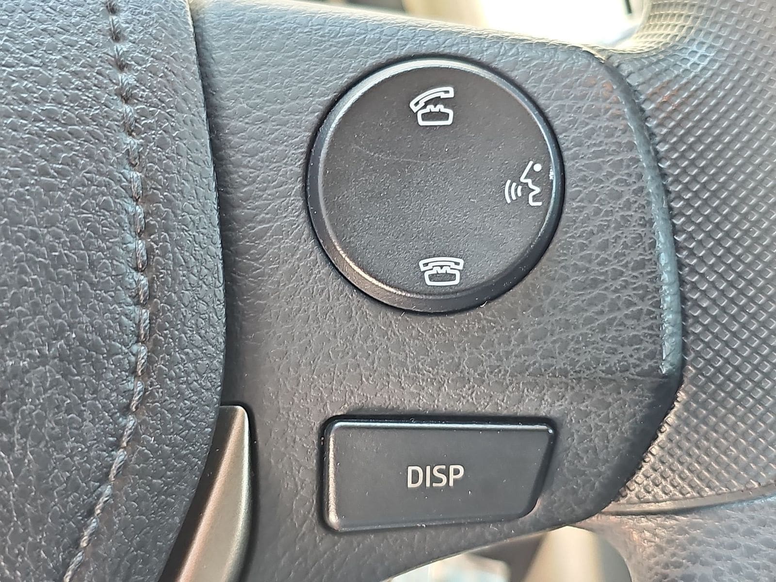 Thumbnail: 2014 Toyota RAV4 - 27