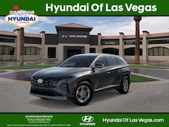 SUV Hyundai Tucson SE con tracción delantera, modelo 2026