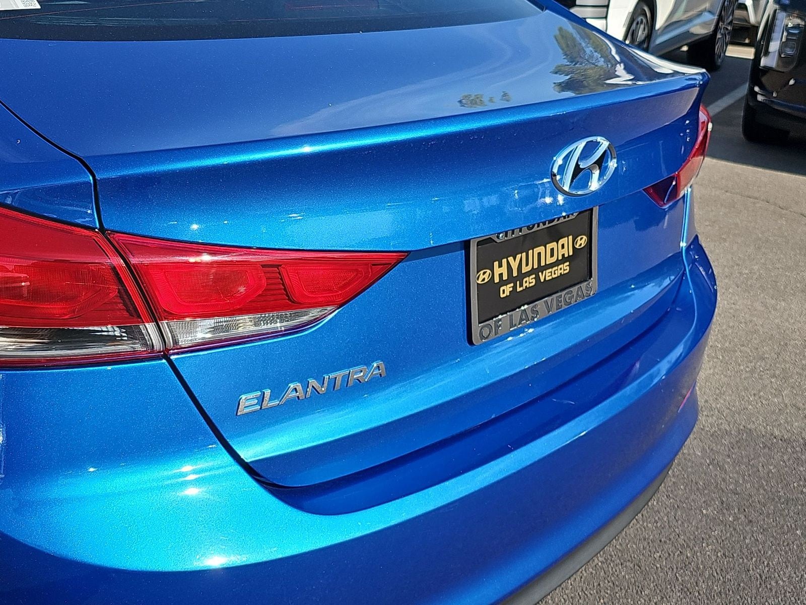 Thumbnail: 2017 Hyundai Elantra - 12