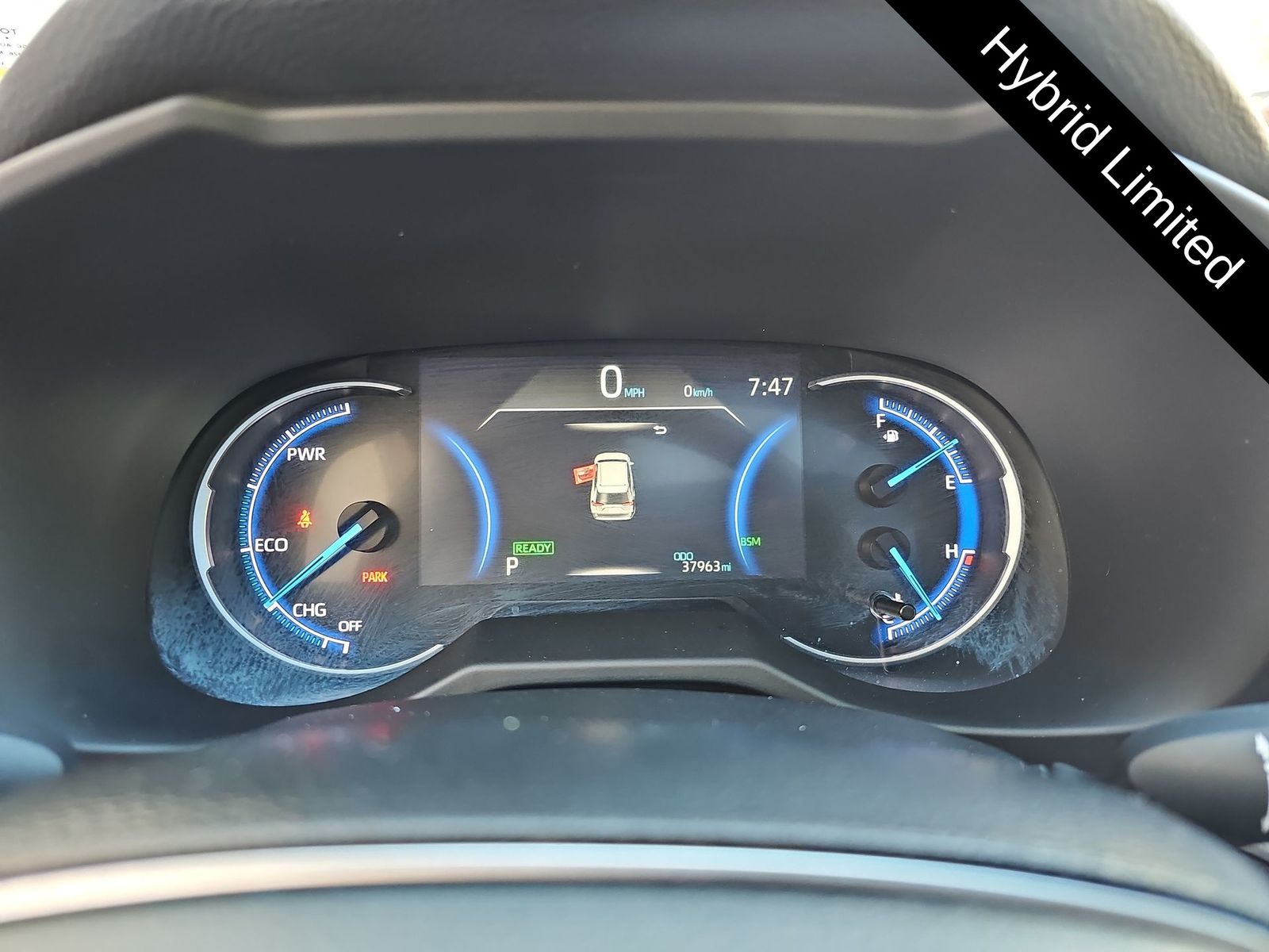 Thumbnail: 2021 Toyota RAV4 - 21