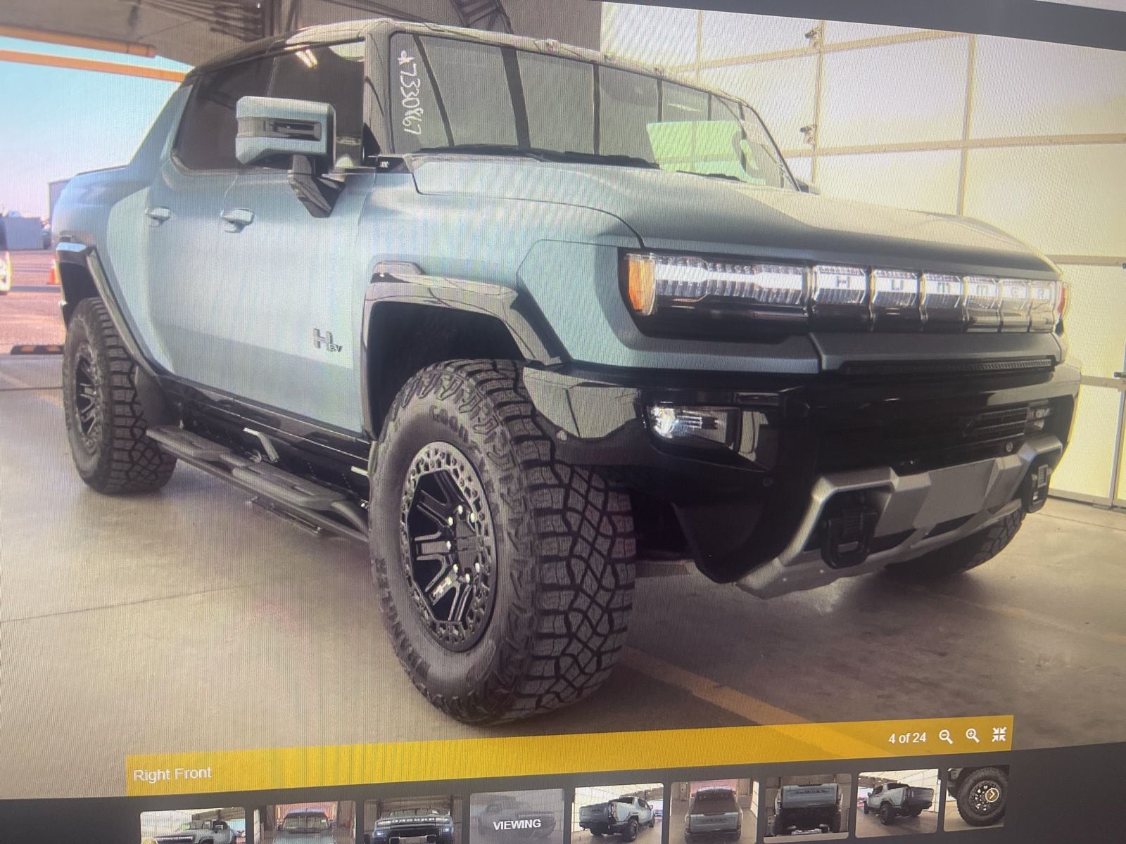 Thumbnail: 2024 GMC Hummer EV - 3