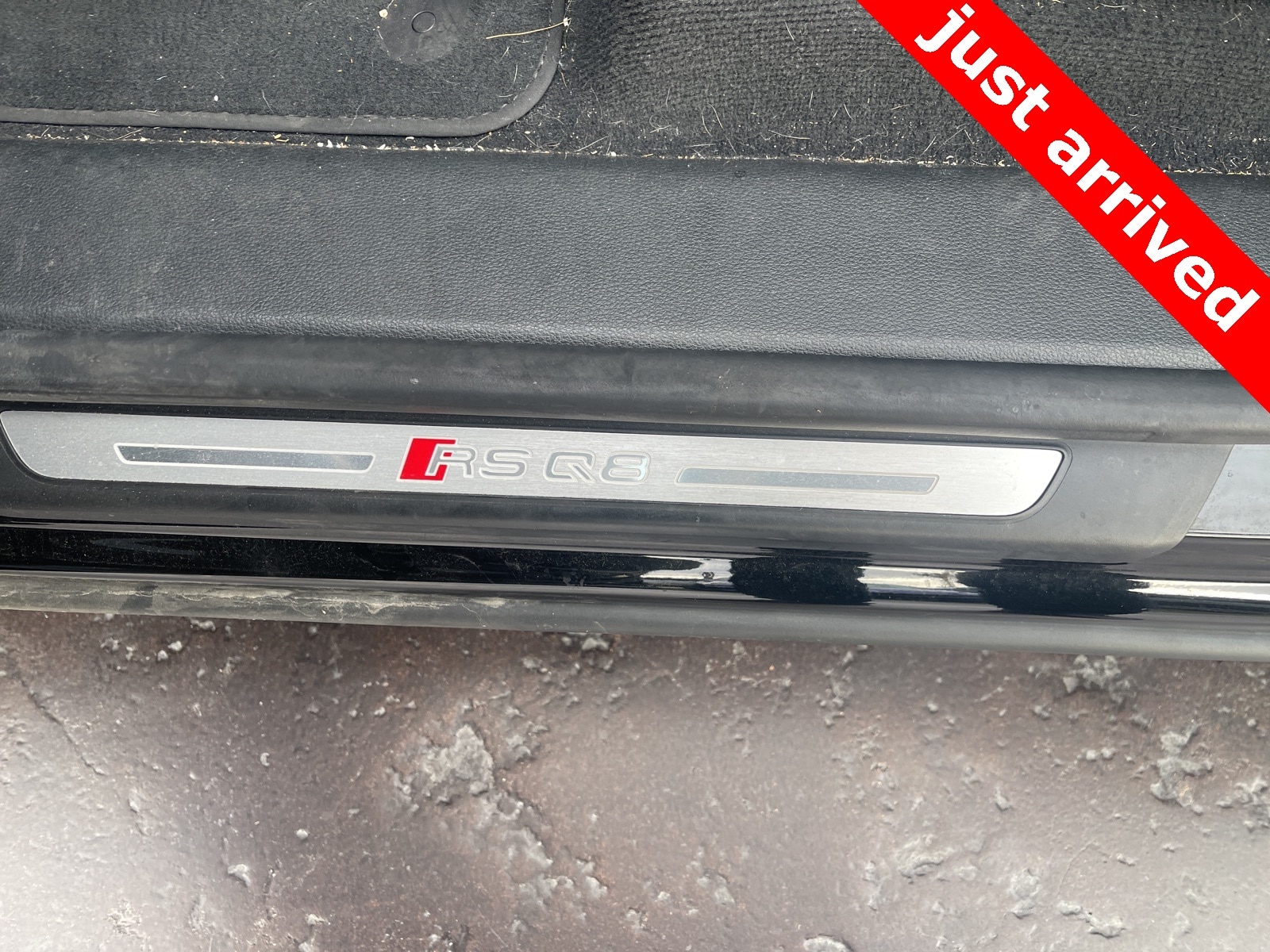 Thumbnail: 2023 Audi RS Q8 - 18