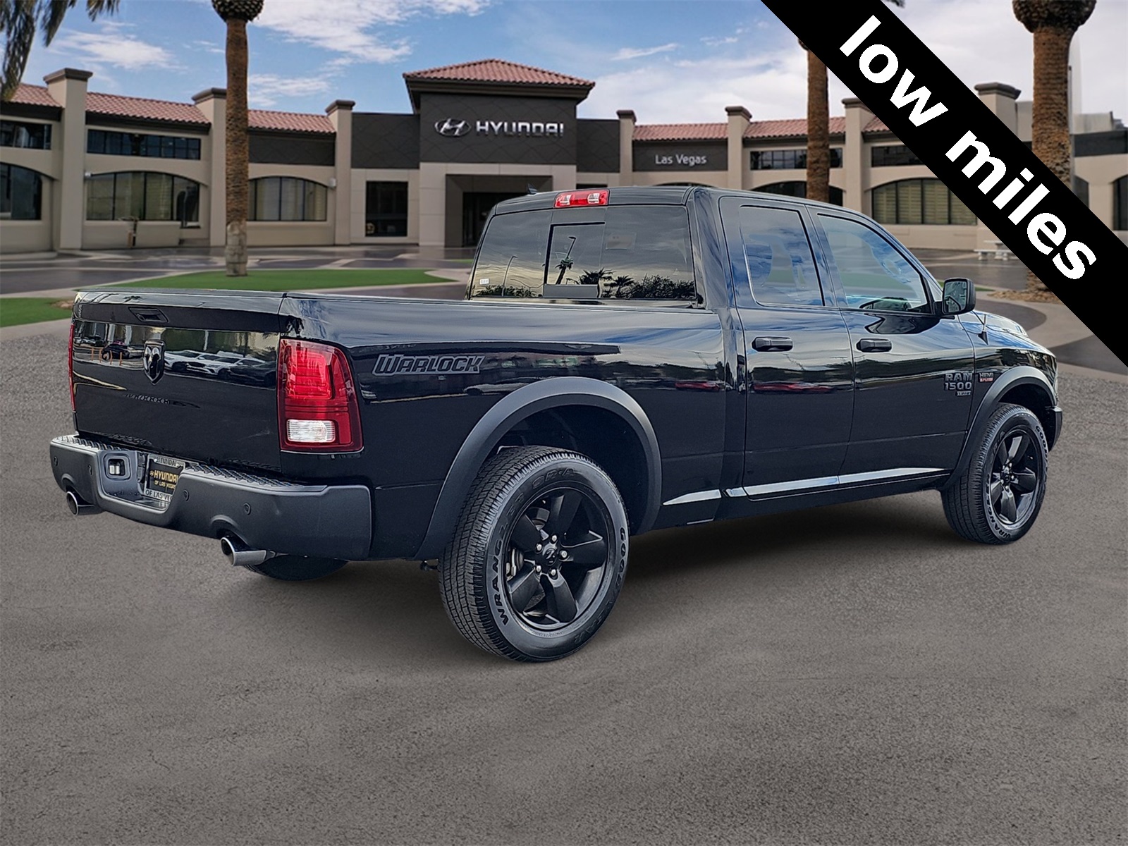 Thumbnail: 2020 RAM 1500 Classic - 8