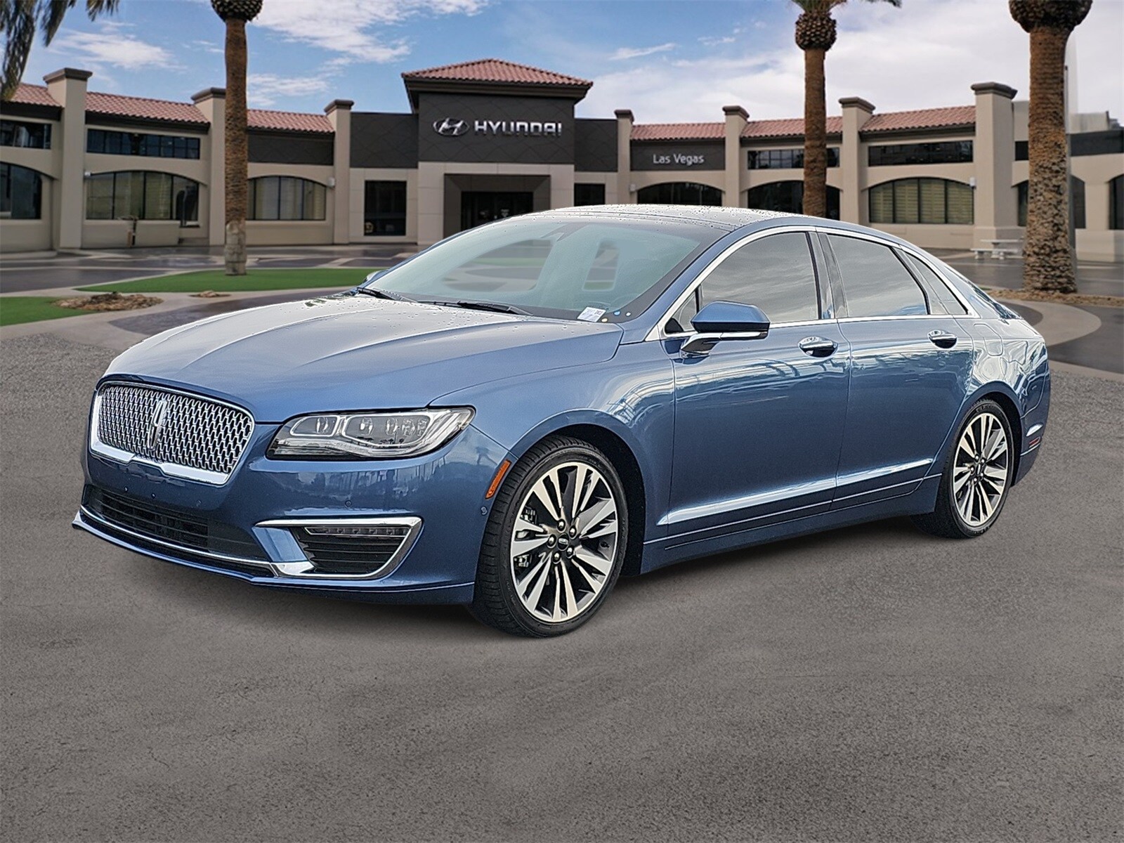 2019 Lincoln MKZ Hybrid Reserve photo 4
