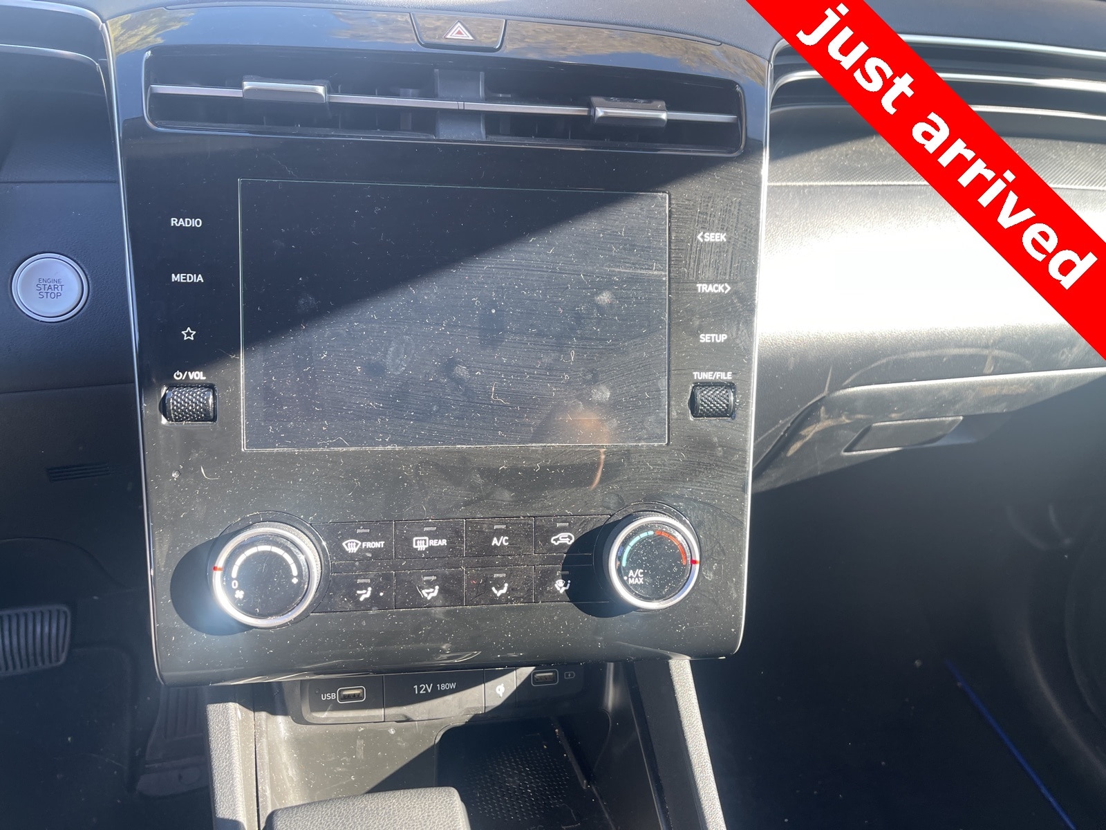 Thumbnail: 2023 Hyundai Tucson - 8