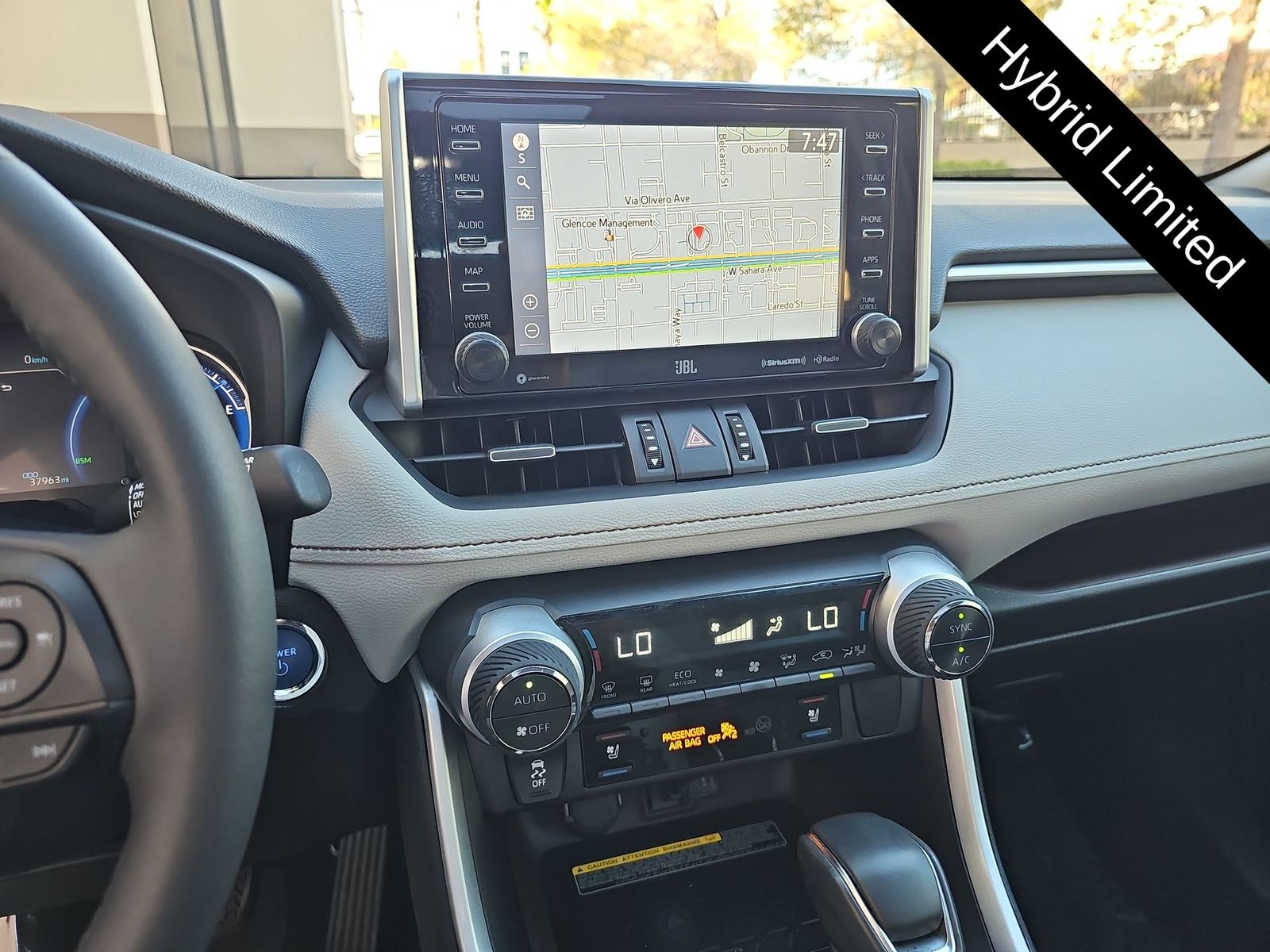 Thumbnail: 2021 Toyota RAV4 - 19